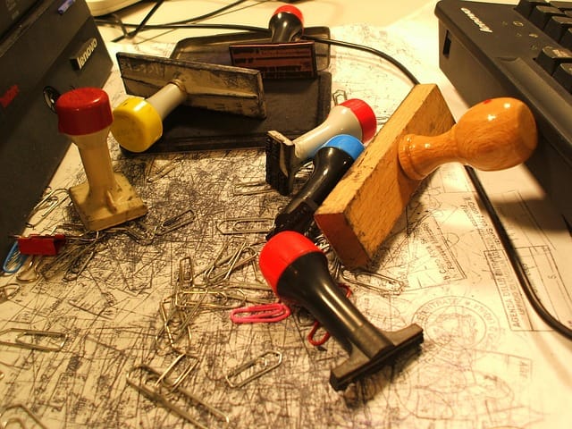 Zmatek v hlavě, chaos v bytě